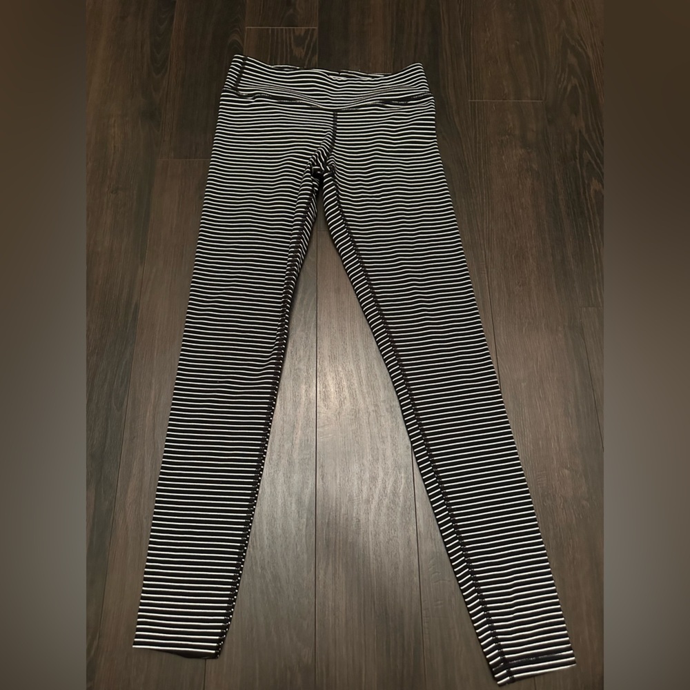 Rhythmic Tight Black and White Ivivva Full Length Leggings